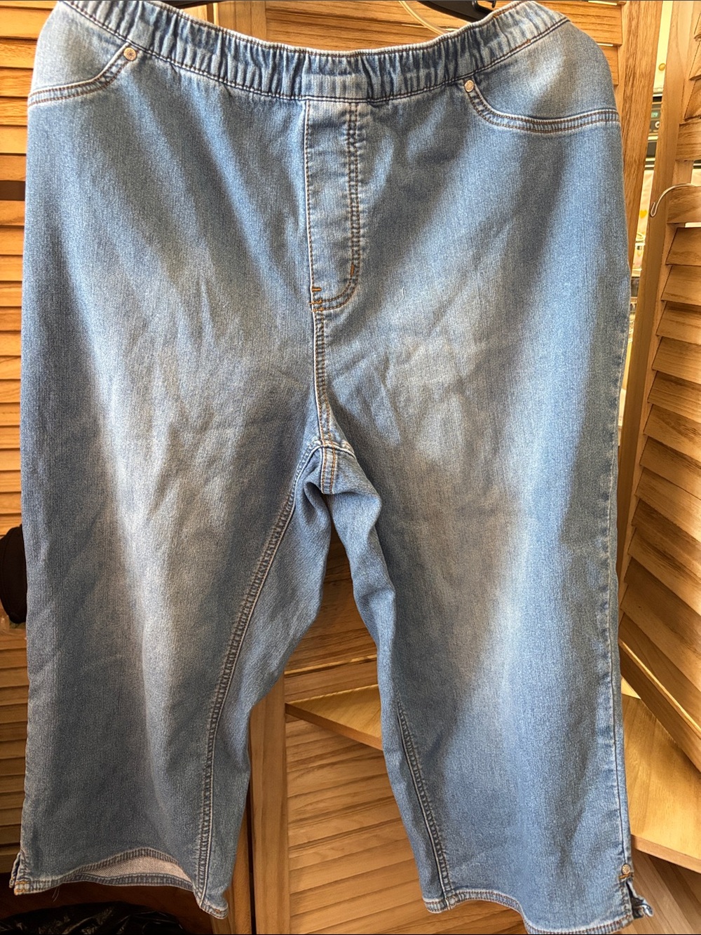 Catherines Light Blue Relaxed Ladies Elastic Waist Capris 1X